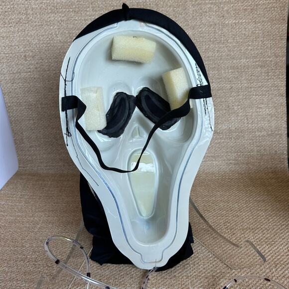 Ghostface Bleeding Mask Blood Pump Scream Fun World Halloween Prop - Picture 6 of 11